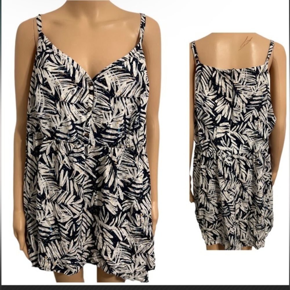 A.N.A Women’s Plus 3X Black and White Sleeveless Leaf Floral Tank